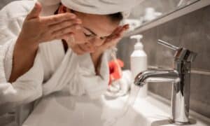 Rutina de limpieza facial